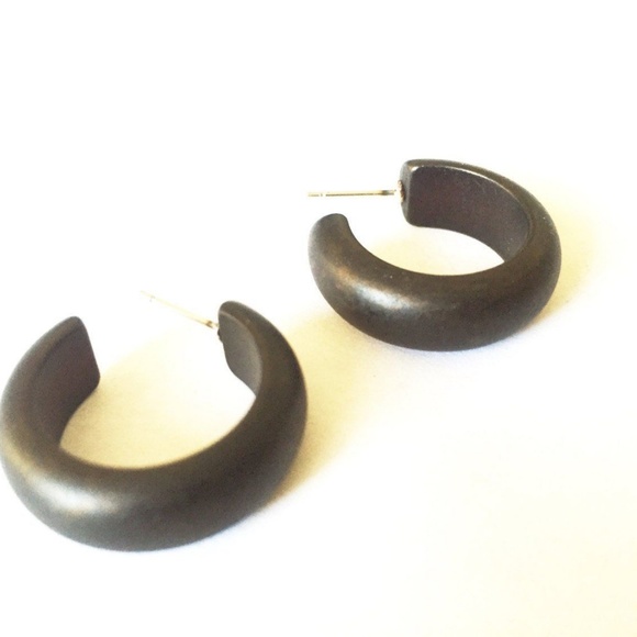 Black Matte Small Simple Lucite Hoop Earrings - Picture 4 of 6